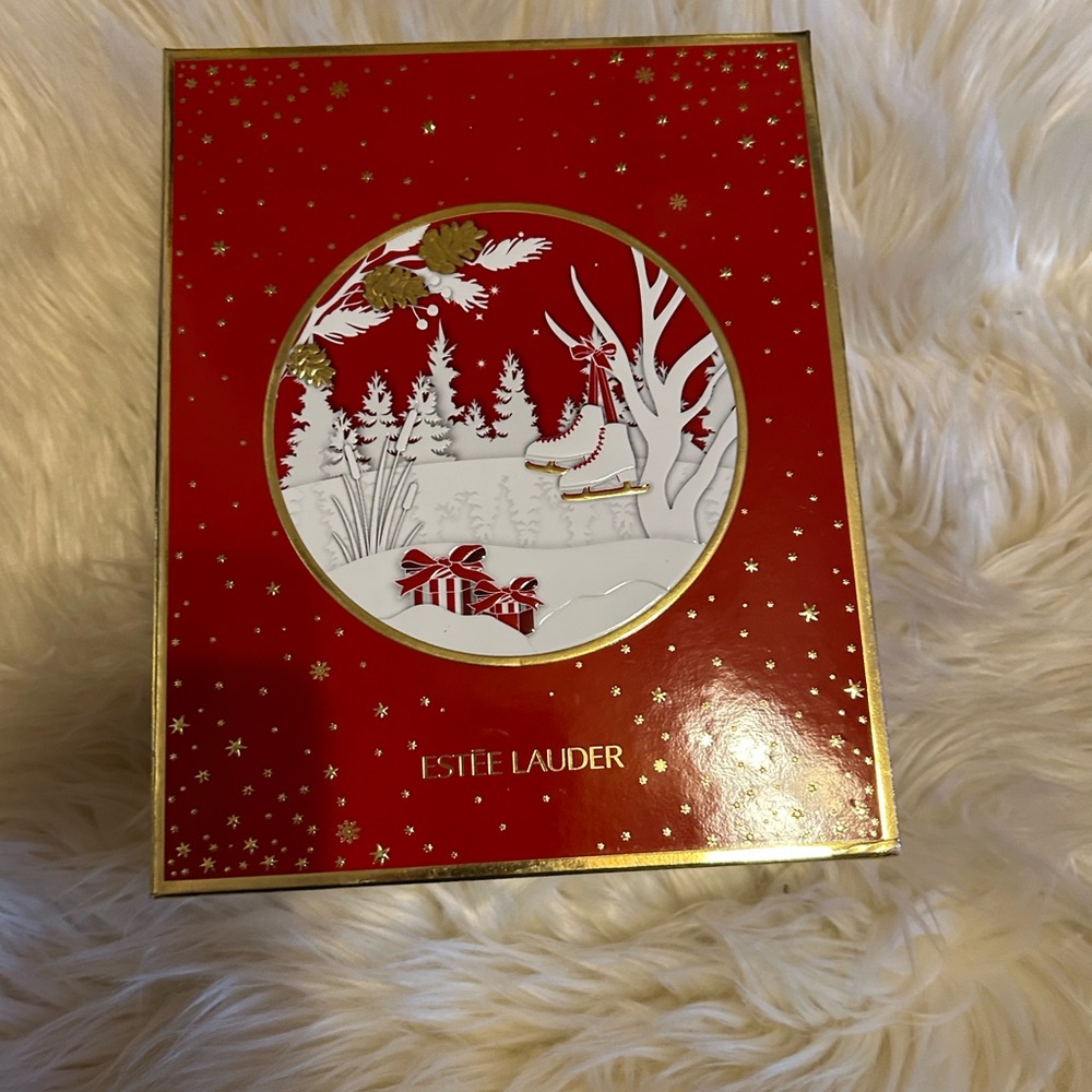 Estée Lauder youthdew holiday set